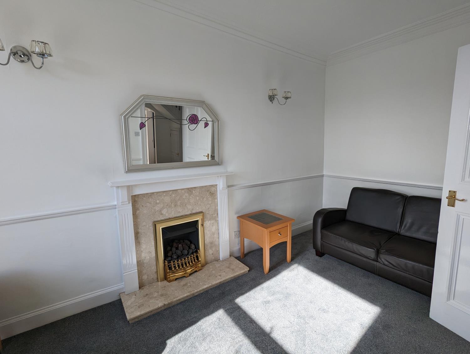 View property for rent High Street, Dalkeith