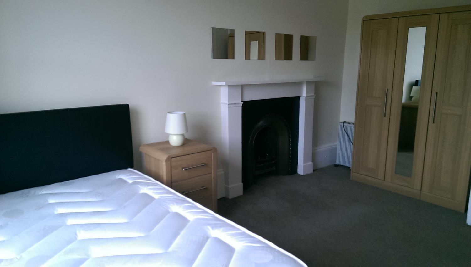 Bedroom right