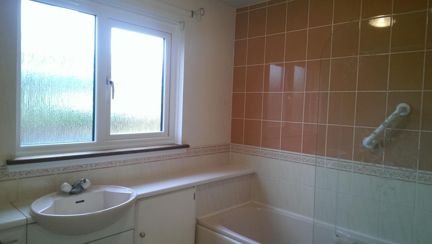 Main bathroom