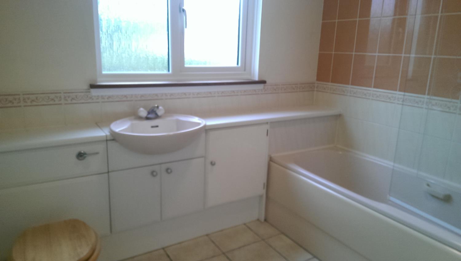 Main bathroom