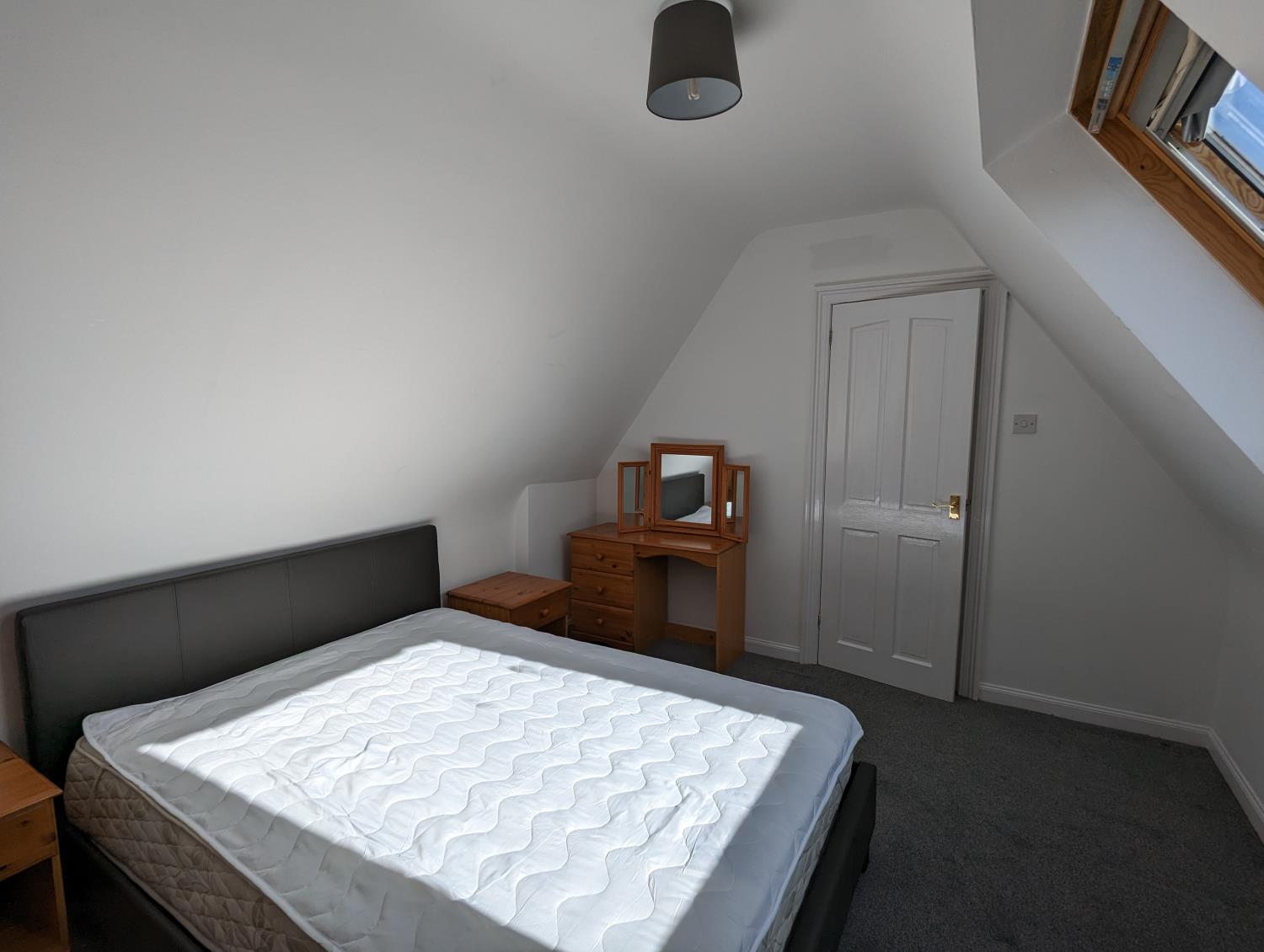 Bedroom 2.2