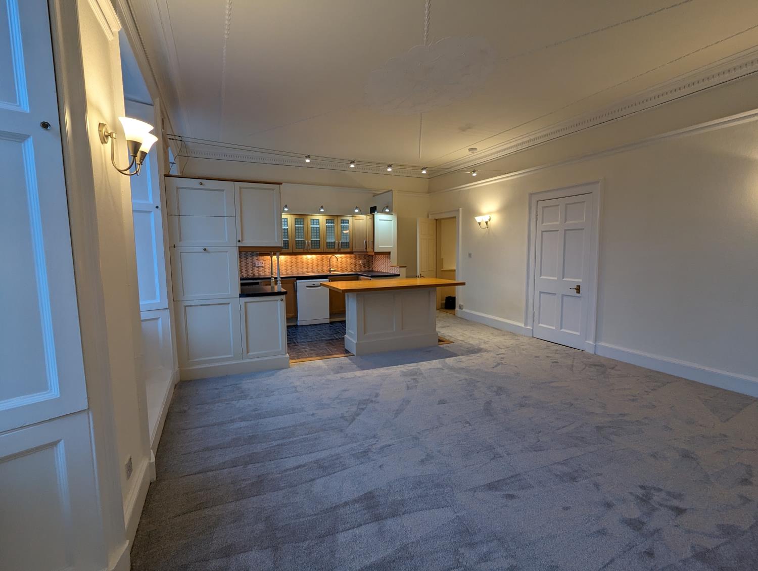 Lounge kitchen