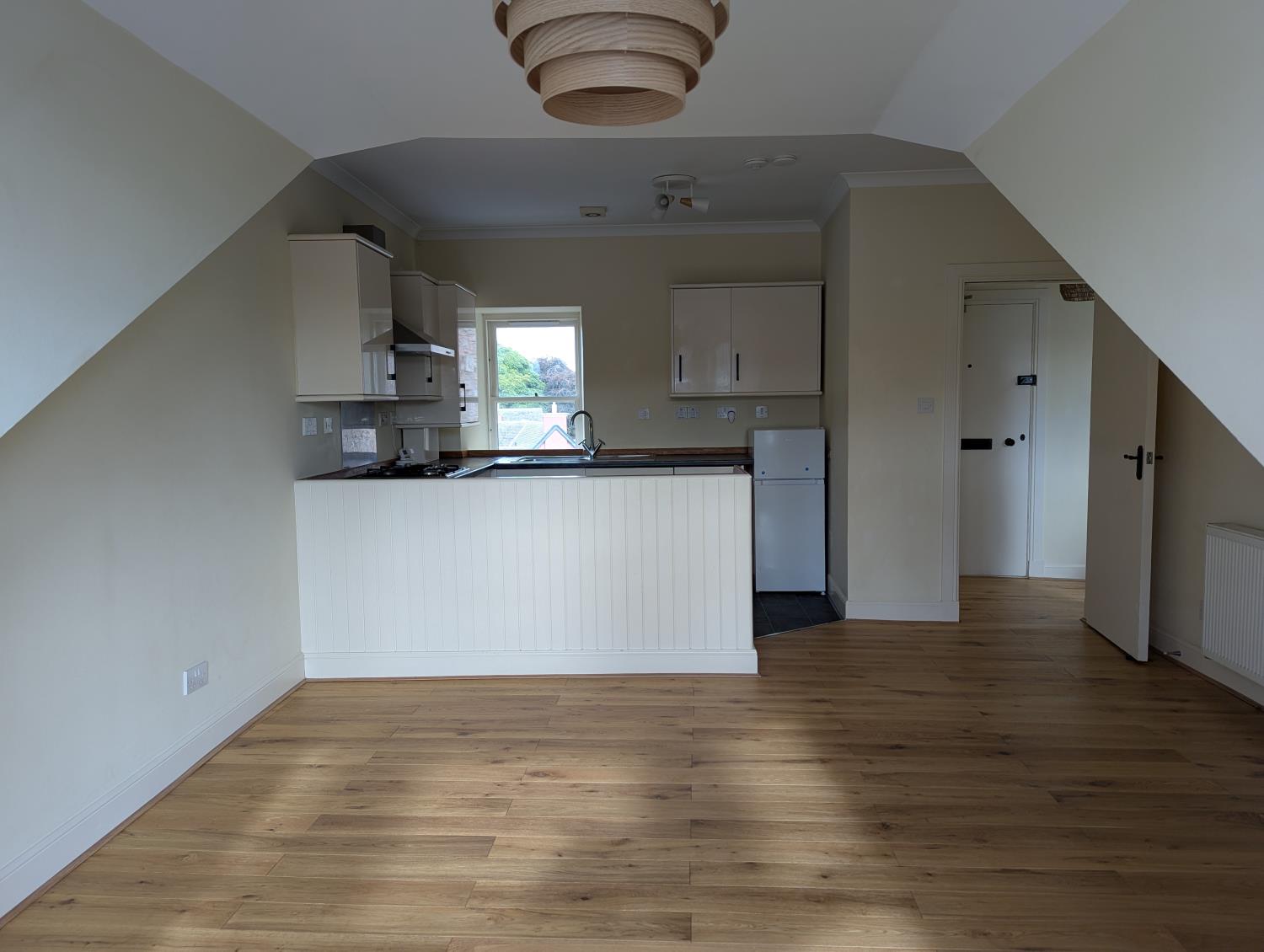 Lounge-Kitchen