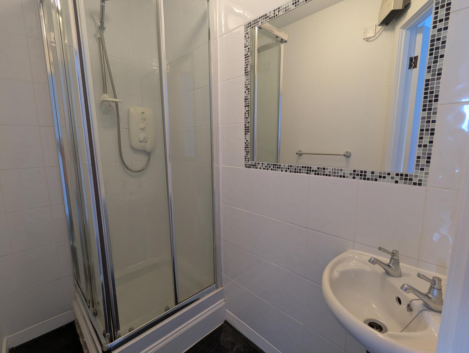 Shower en-suite